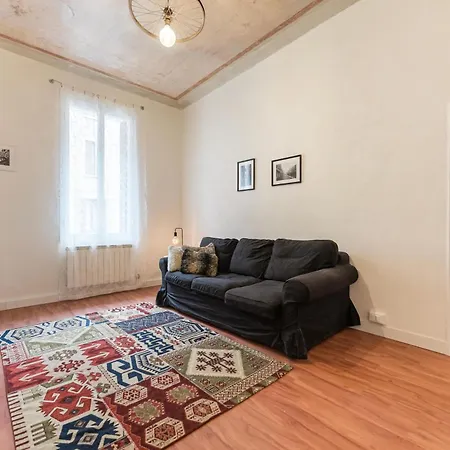 Appartamento Elisa's Flat - 5 Min From Train Station & 10 Min From *